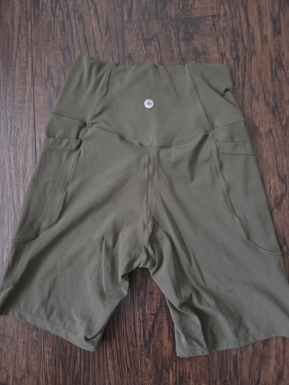 Halara Softlyzero Shorts - Picture 4 of 4